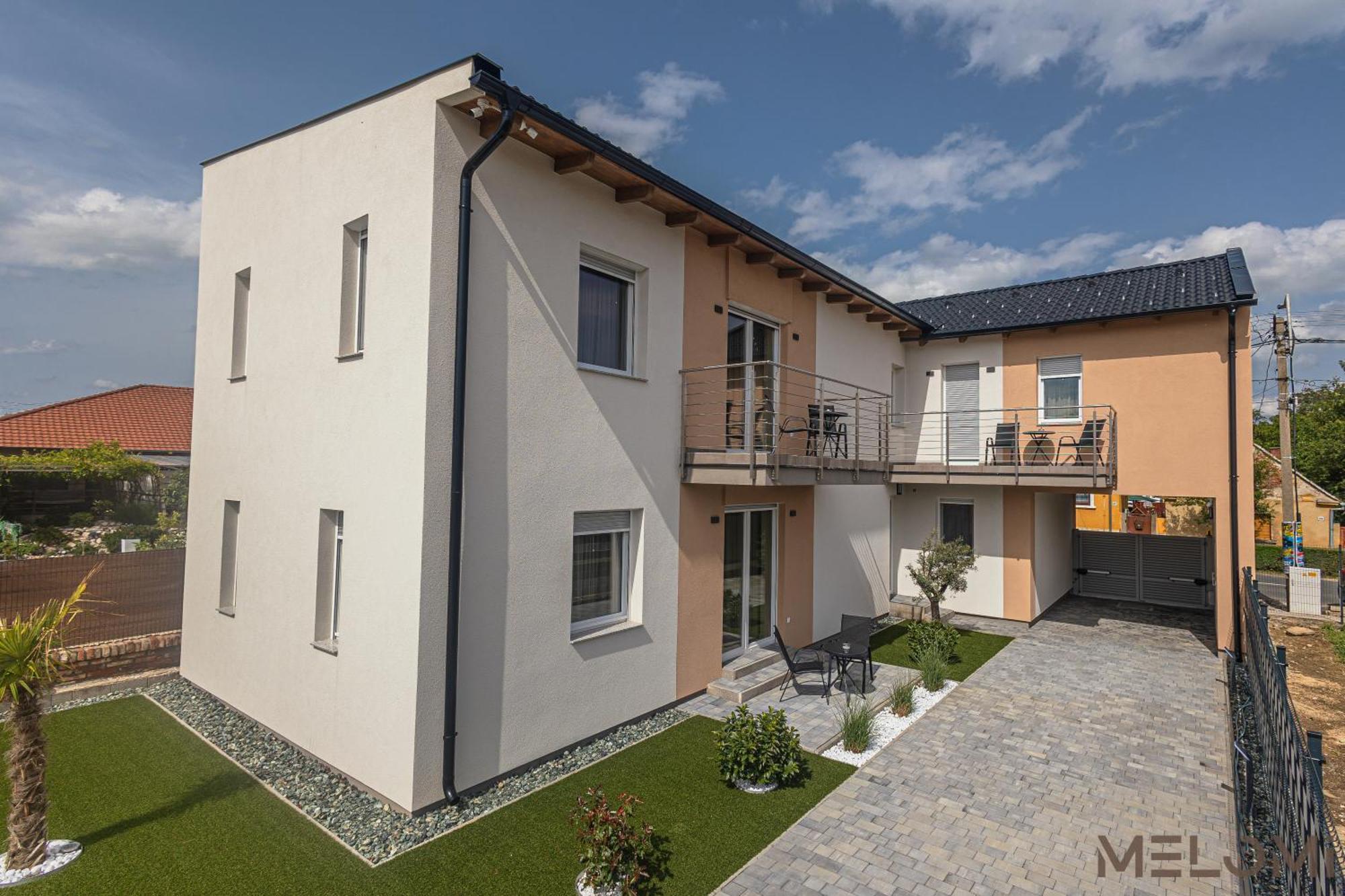 Melomi 1 Apartman Sárvár Eksteriør billede